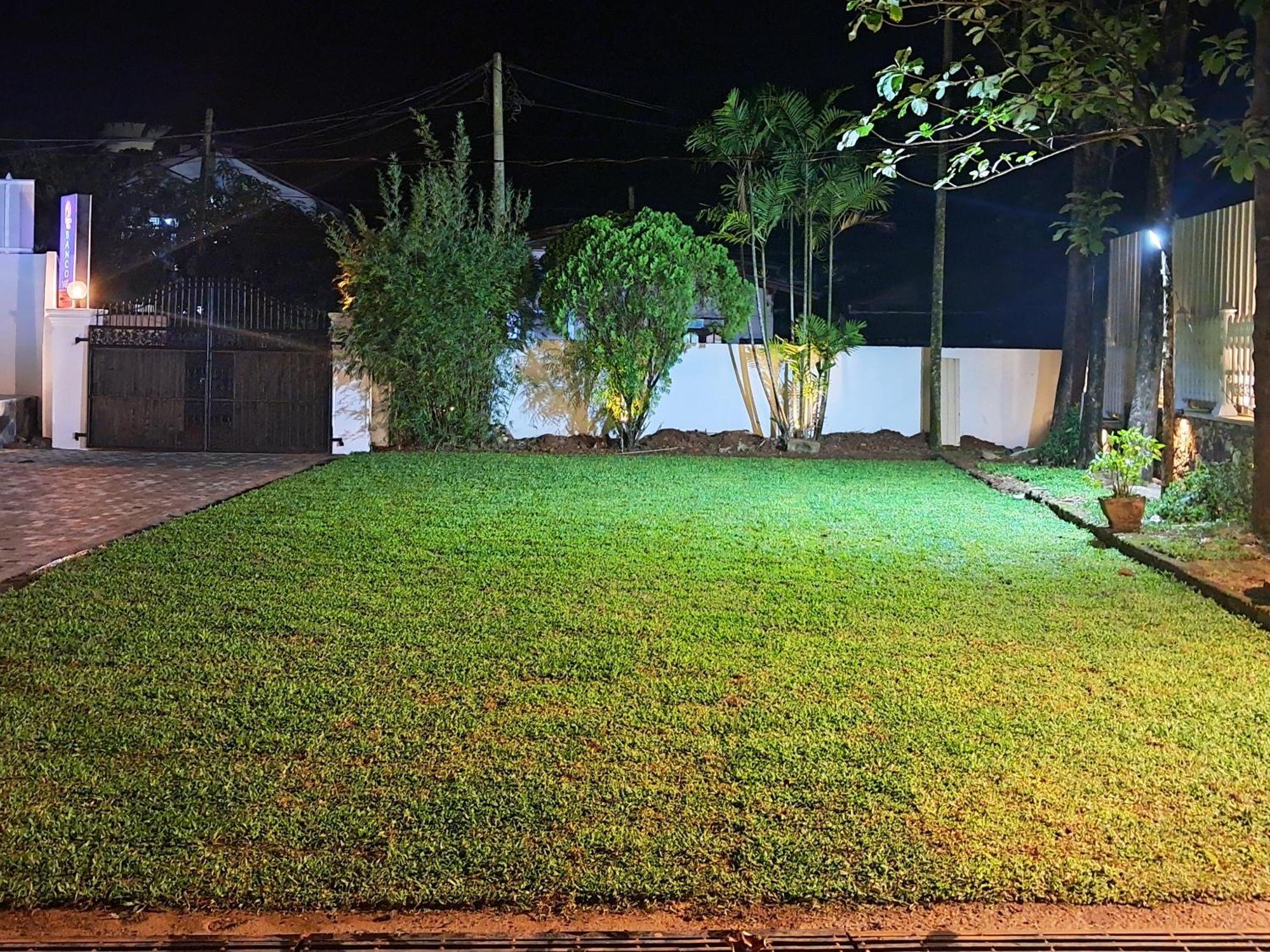 Banco Villa Beruwala Buitenkant foto