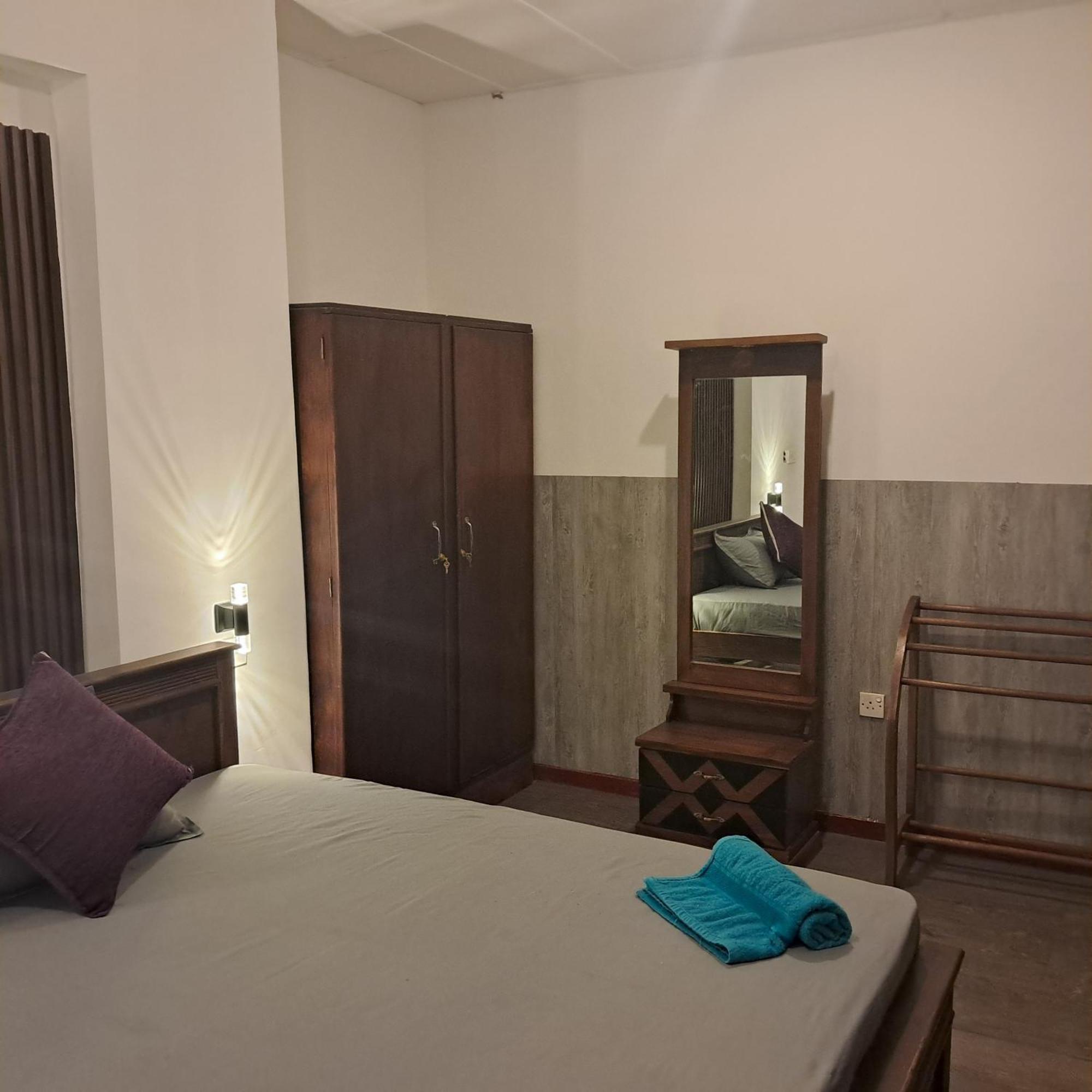 Banco Villa Beruwala Buitenkant foto