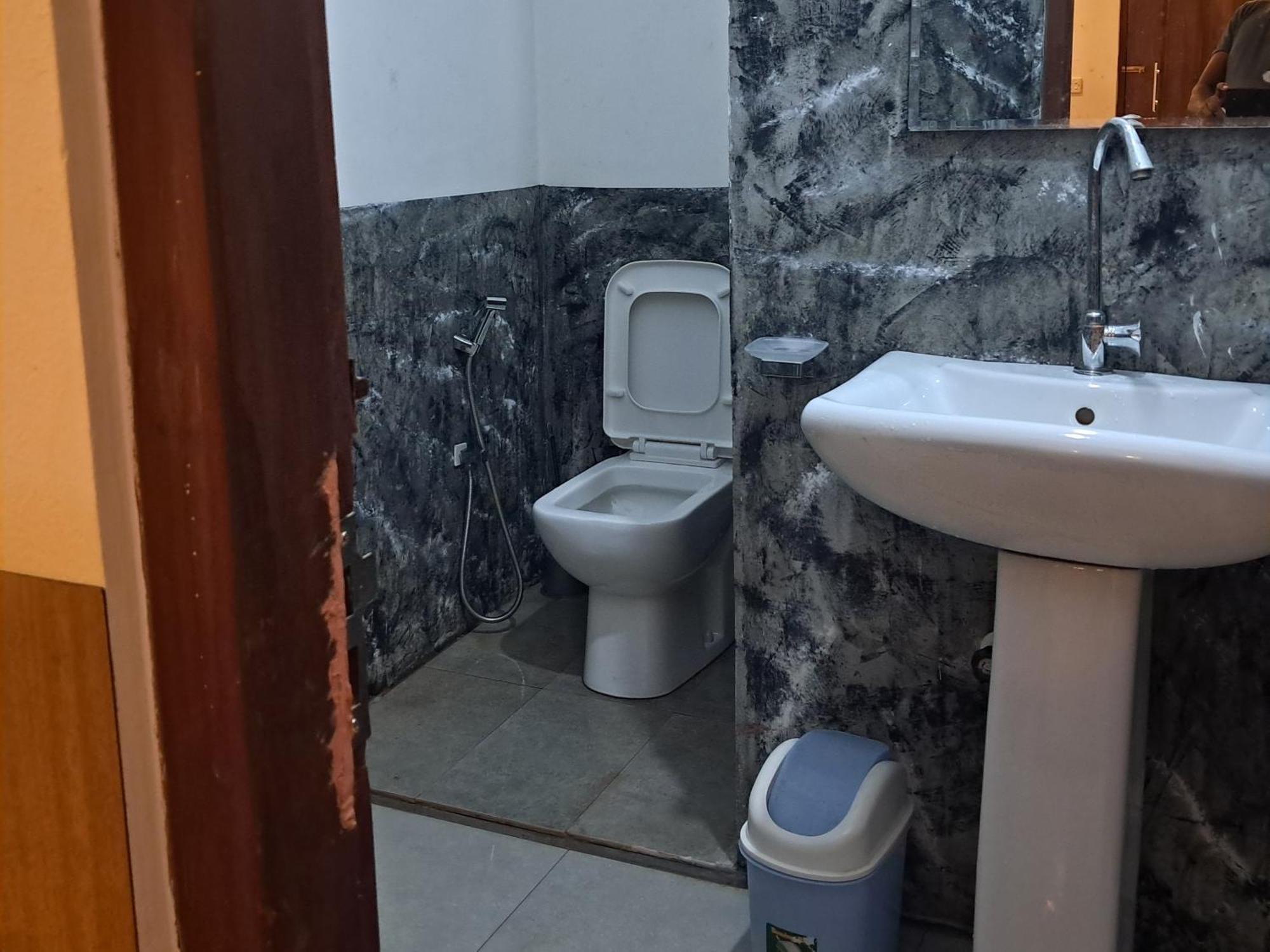 Banco Villa Beruwala Buitenkant foto