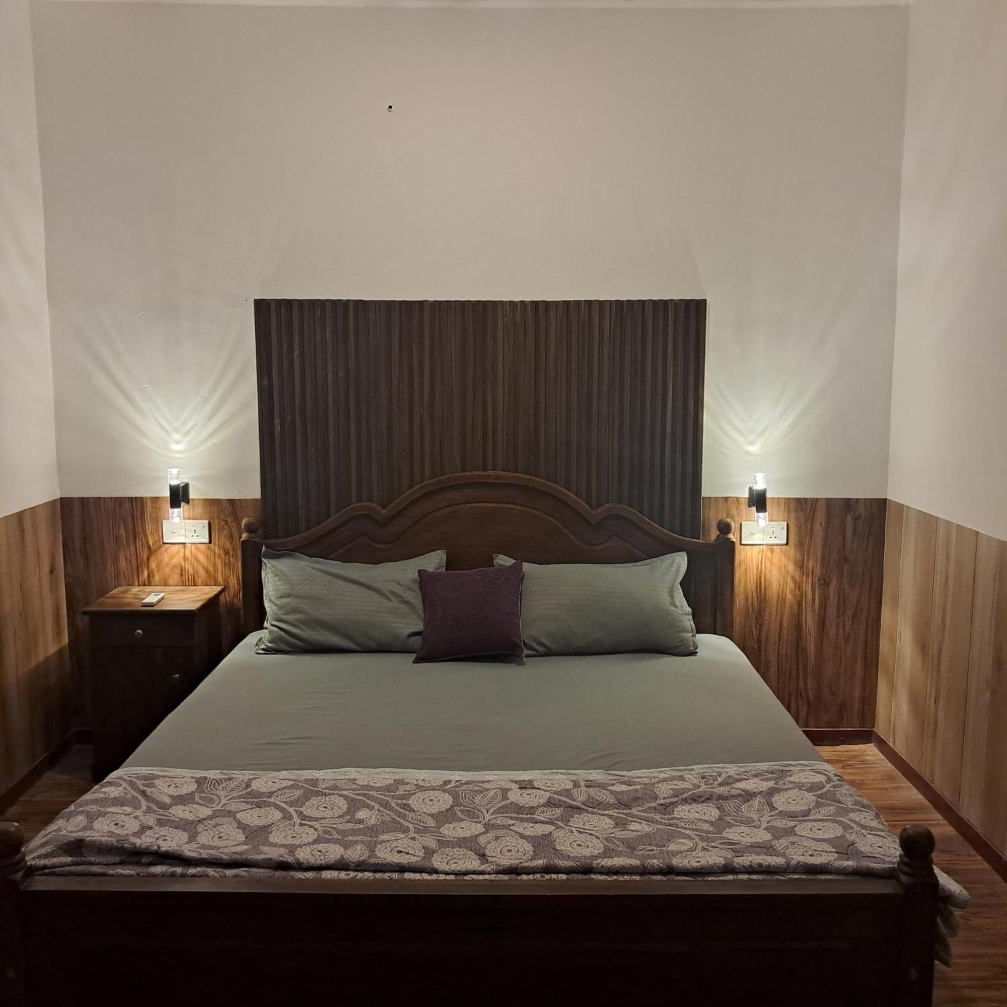 Banco Villa Beruwala Buitenkant foto